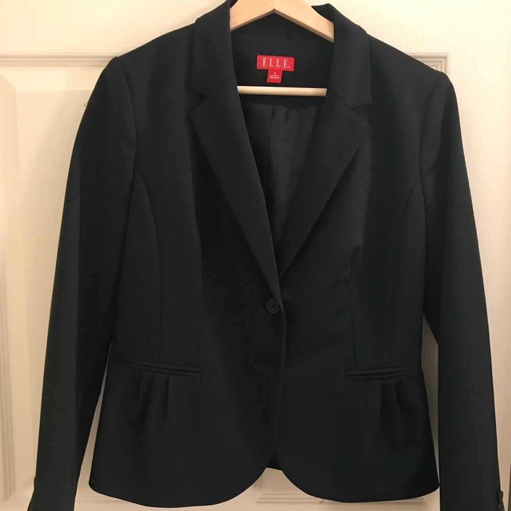 Elle Black Blazer. Never worn.